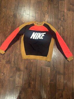 Nike Sportswear Women's Fleece Color-Block Crewneck